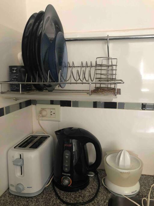 Monoambiente Black & White In Plaza Paso Apartment
